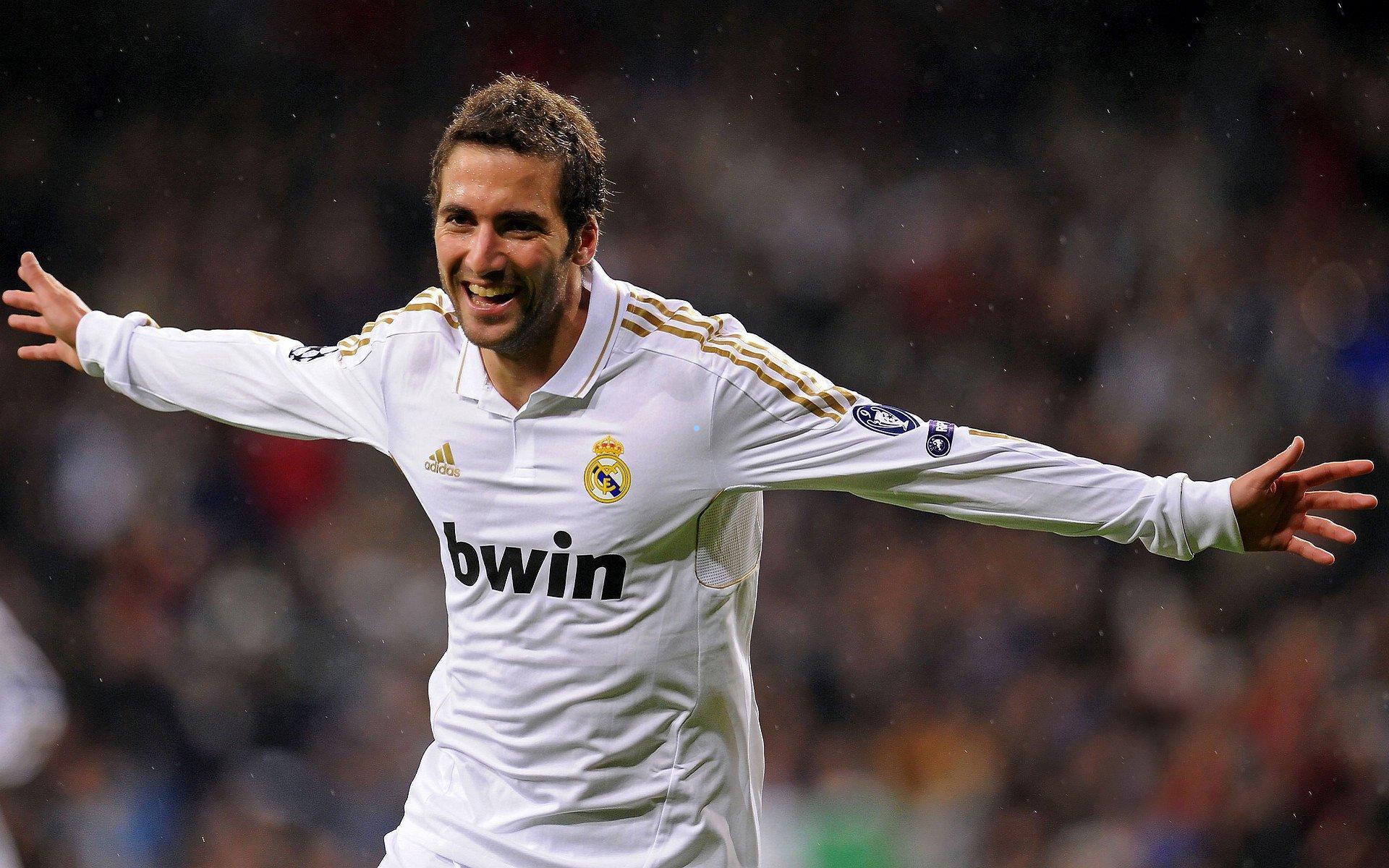 西超杯决赛成关键战役 阿隆索帅位拉响警报 若负马竞恐引发高层地震